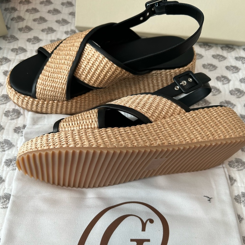 M gemi Italian sandals wedges